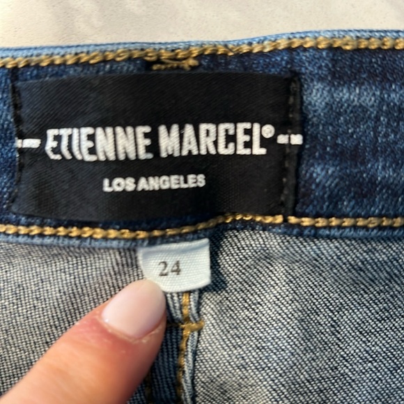 Etienne Marcel Cropped Jeans - Picture 5 of 7